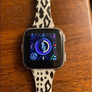 Fitbit Versa with extras